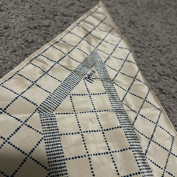 Vintage Vera Neumann Scarf-Long Style-Tan/Navy-Polyester - Picture 12 of 16